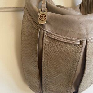 Vintage 80s Gucci hobo style bag